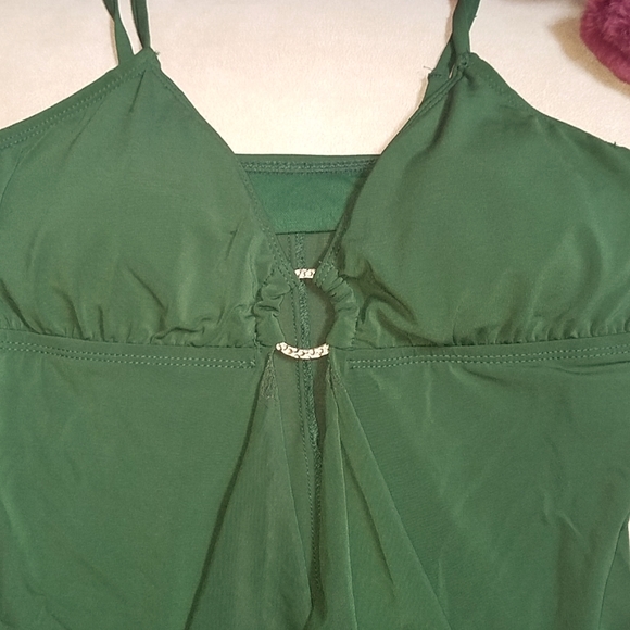 Robin piccone tankini top med, W swim bottom large. - Picture 2 of 11